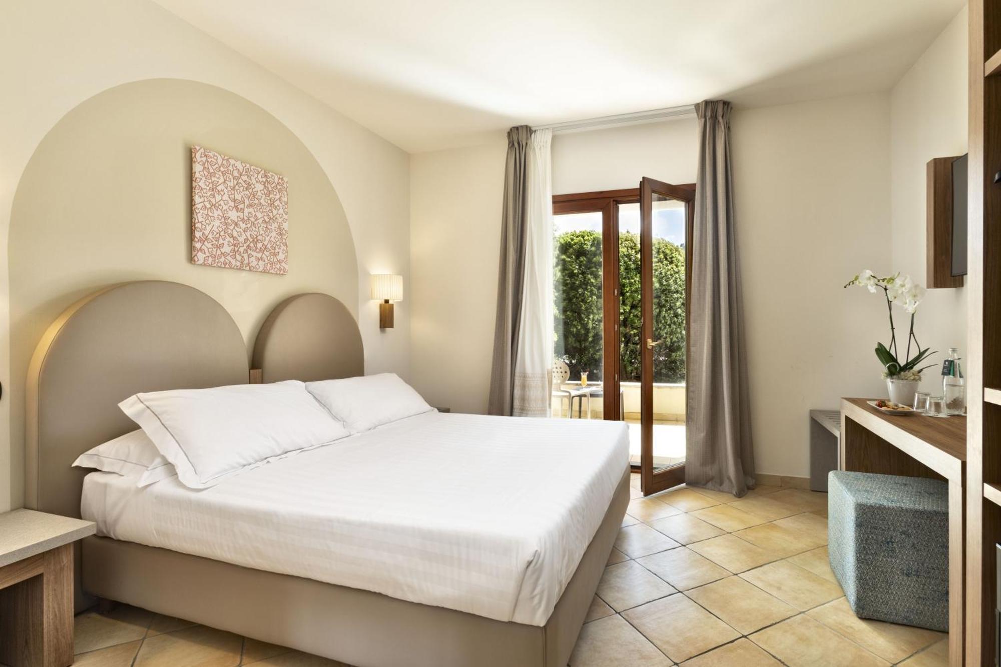 Blu Hotel Morisco กันนิโจเน ภายนอก รูปภาพ